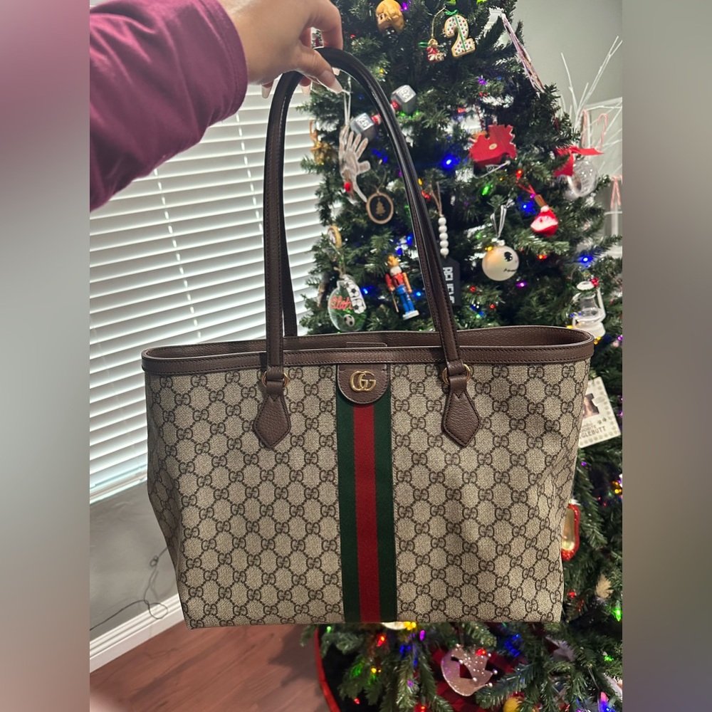 GUCCI Ophidia GG Medium Tote